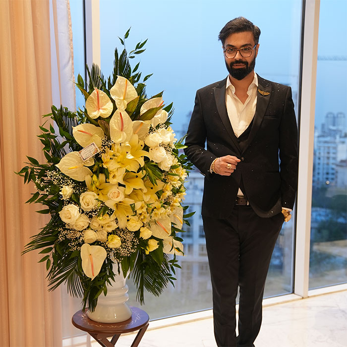 دکتر ماکان آریا پارسا کارآفرین جوان