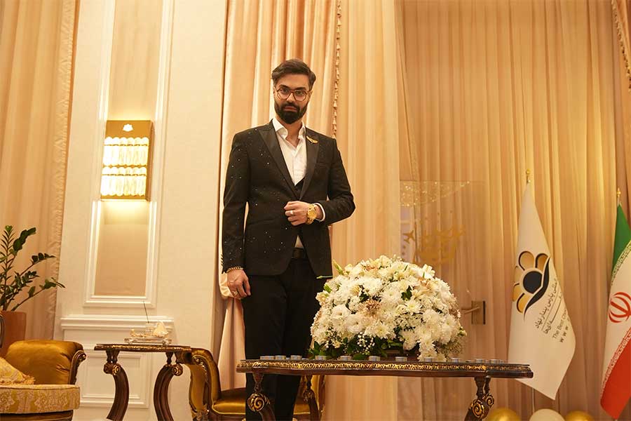 ماکان آریا پارسا در قدرت