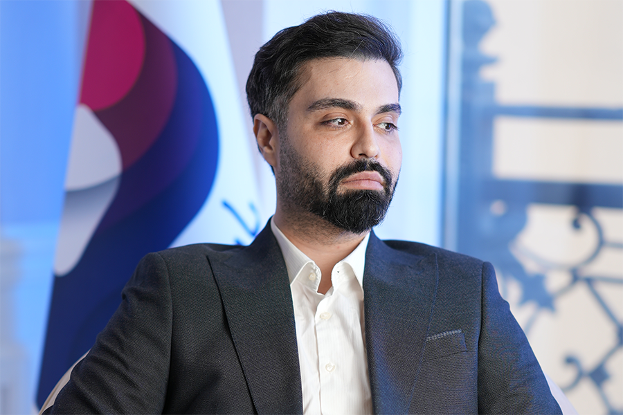 ماکان آریا پارسا مدیر پارسی کانادا