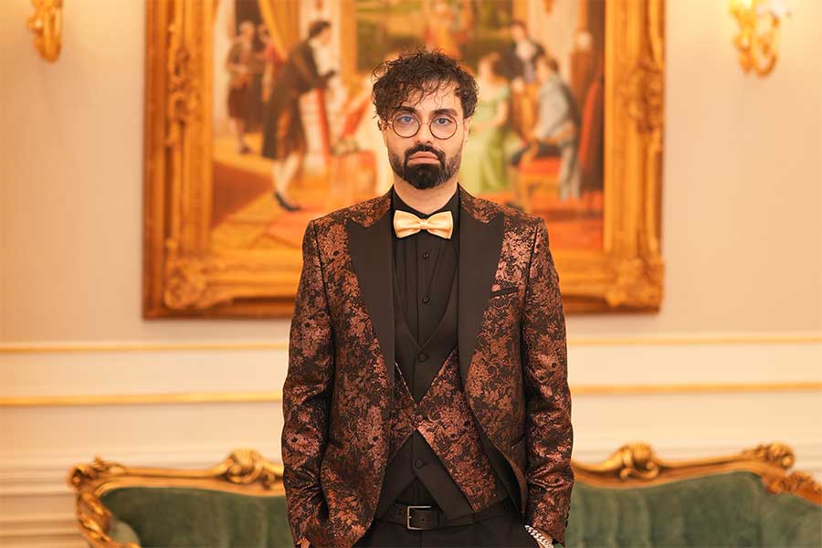 استراتژی گاو بنفش از نگاه ماکان آریا پارسا