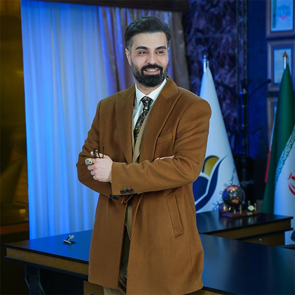 ماکان آریا پارسا