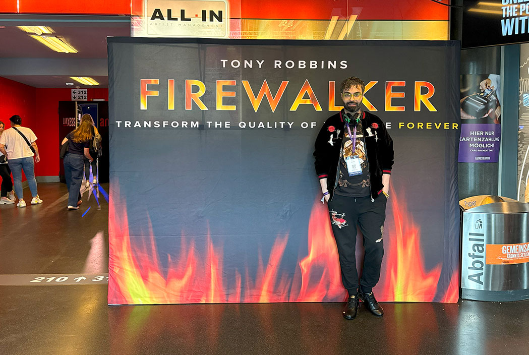 دکتر ماکان آریا پارسا در همایش آنتونی رابینز